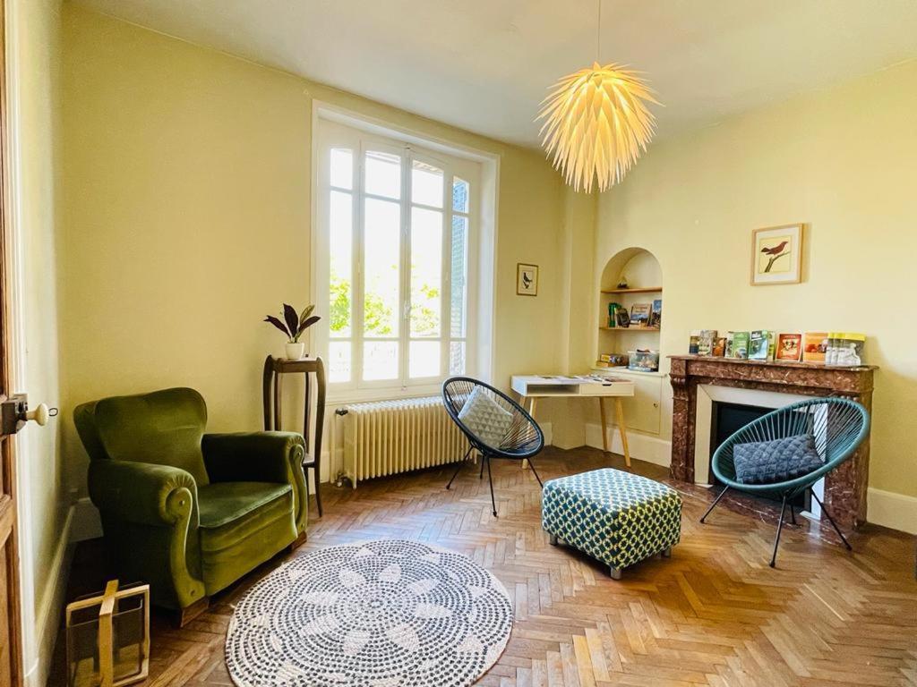 Charmante Maison Bourguignonne Avec Grand Jardin Et Parking Montbard Exterior photo